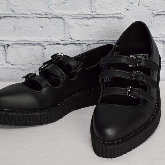 NEW IN BOX T.U.K. Footwear Women's Black TUKskin Pointed 3-Strap Mary Jane Shoes - Picture 2 of 8